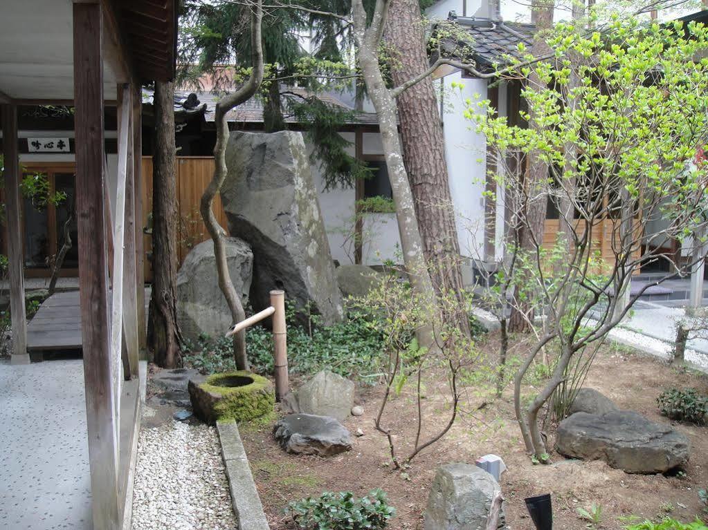 Jinpyokaku Hotel Jamanoucsi Kültér fotó