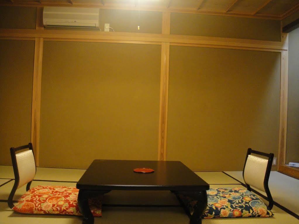 Jinpyokaku Hotel Jamanoucsi Kültér fotó