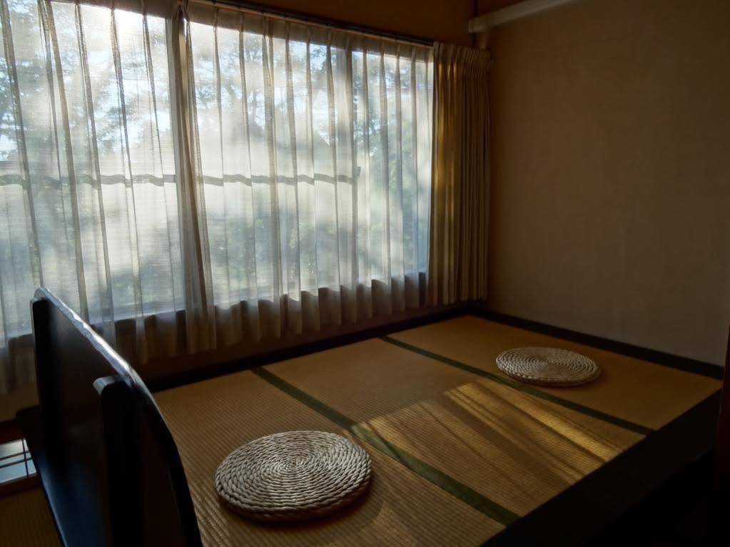 Jinpyokaku Hotel Jamanoucsi Kültér fotó