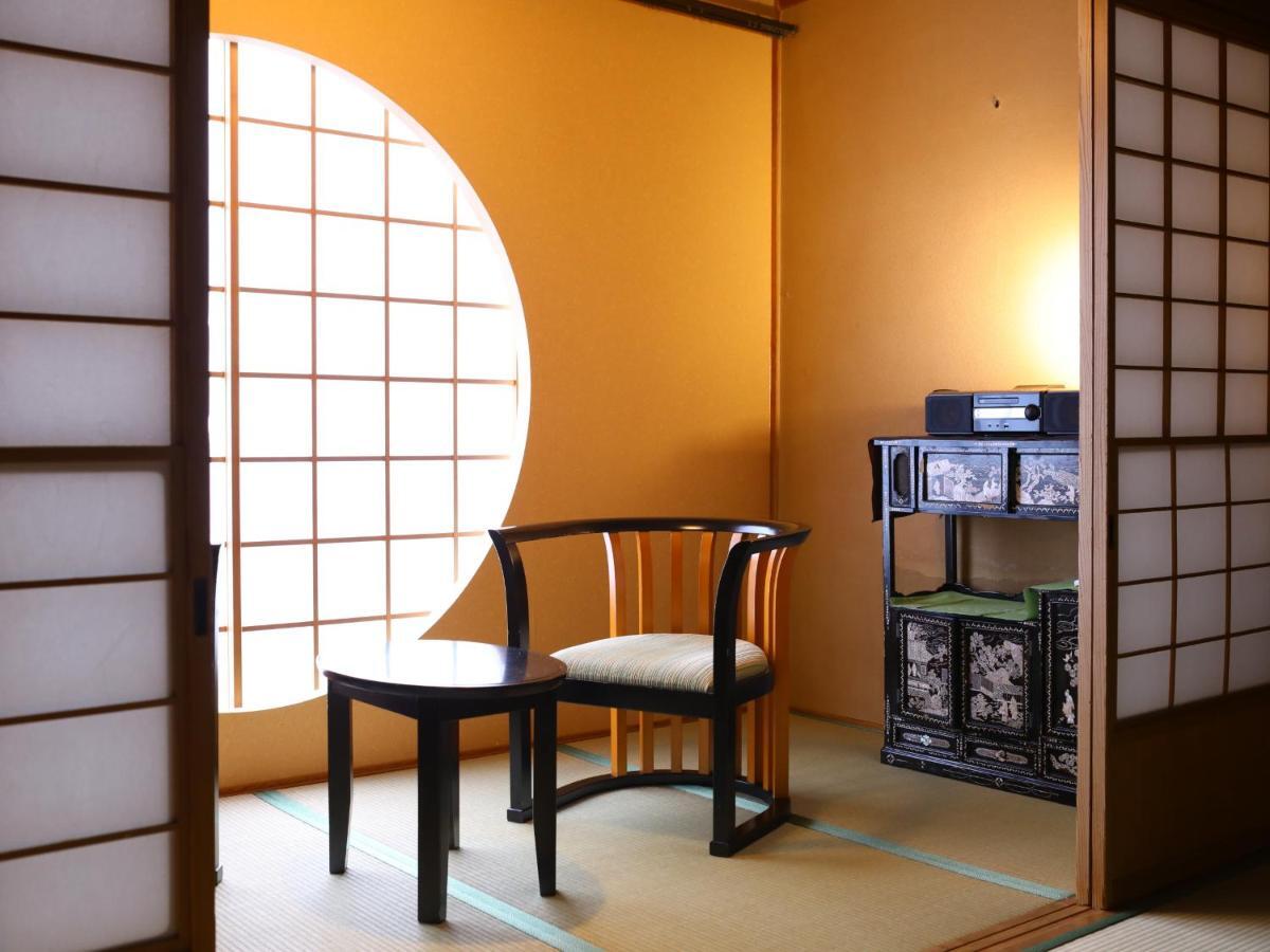 Jinpyokaku Hotel Jamanoucsi Kültér fotó